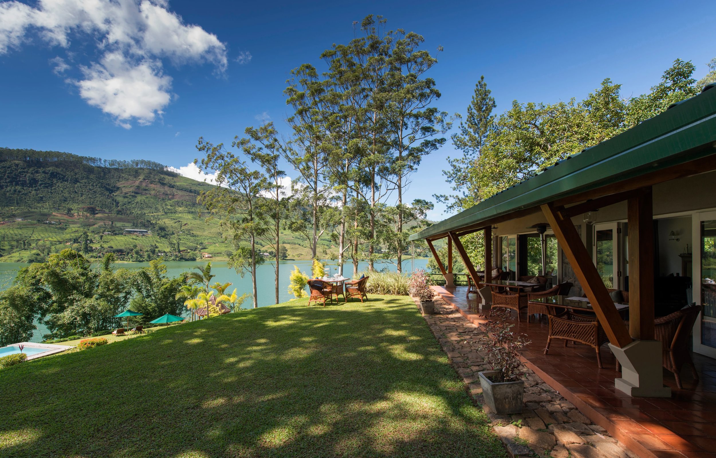 Ceylon Tea Trails – Large