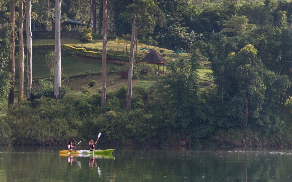 kayaking on castlereagh lake