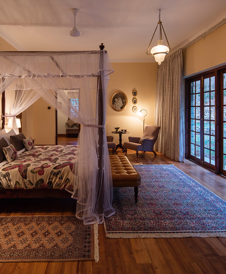 Owners-cottage-desk-720×870-1